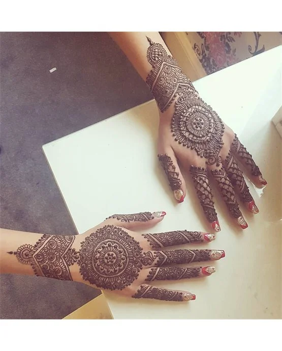 Whimsical Arrangement On Sunflower Simple Full Hand Mehndi Design Whimsical Arrangement On Sunflower Simple Full Hand Mehndi Design